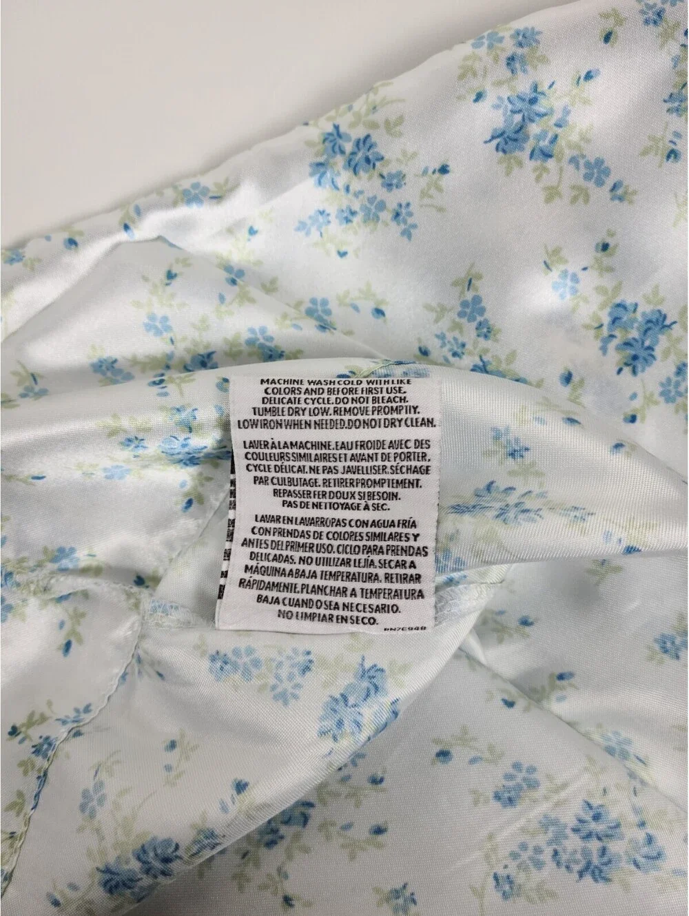 Laura Ashley Queen Satin Sheet Set Blue Floral